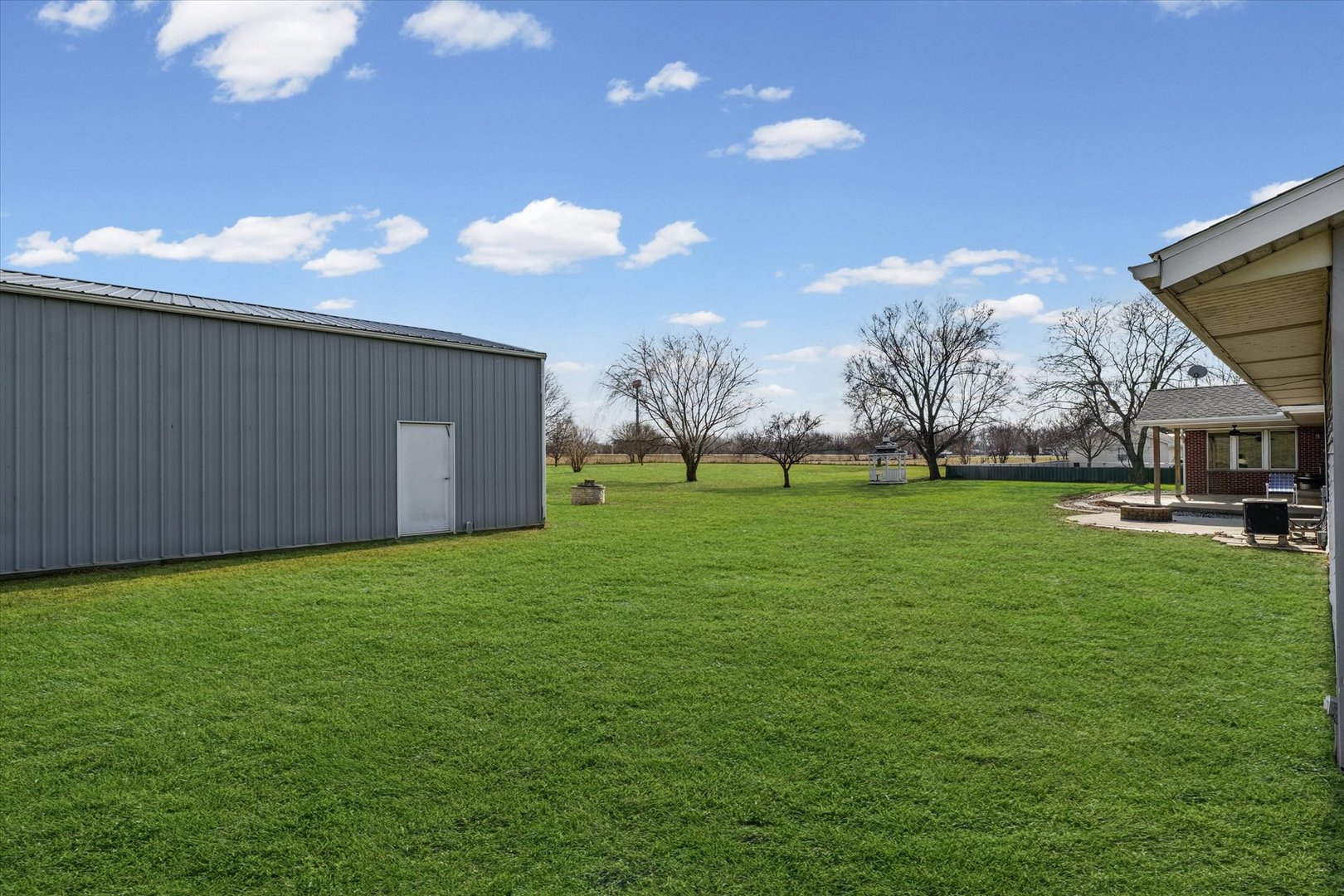 945 Troy Phillips Road Monticello, IL 61856 - Photo 32 of 34