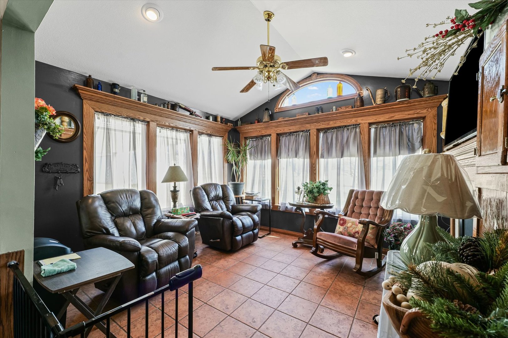 945 Troy Phillips Road Monticello, IL 61856 - Photo 9 of 34