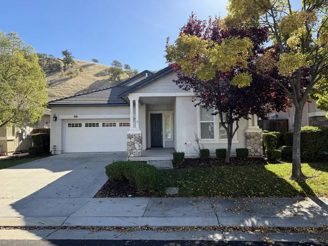 $349,999 | 20780 Fairway Drive, Patterson, CA 95363