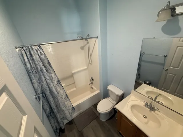 $349,999 | 20780 Fairway Drive, Patterson, CA 95363