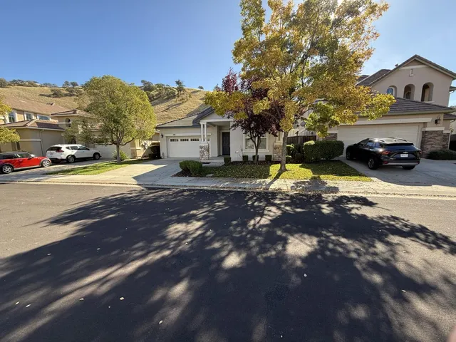 $349,999 | 20780 Fairway Drive, Patterson, CA 95363