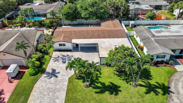 $5,500 | 714 Southwest 25th Avenue, Boynton Beach, FL 33435