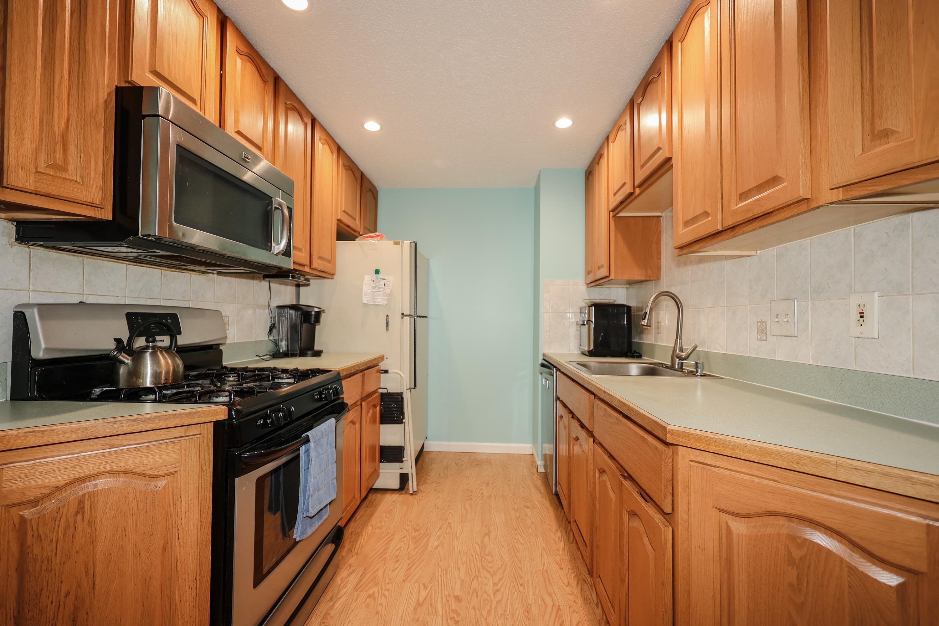 51 Cota Road Merrimack, NH 03054 - Photo 11 of 40