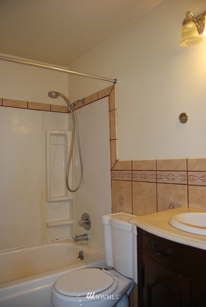 12954 Wallace Road Southeast Olalla, WA 98359 - Photo 11 of 24 Gallery Image 11