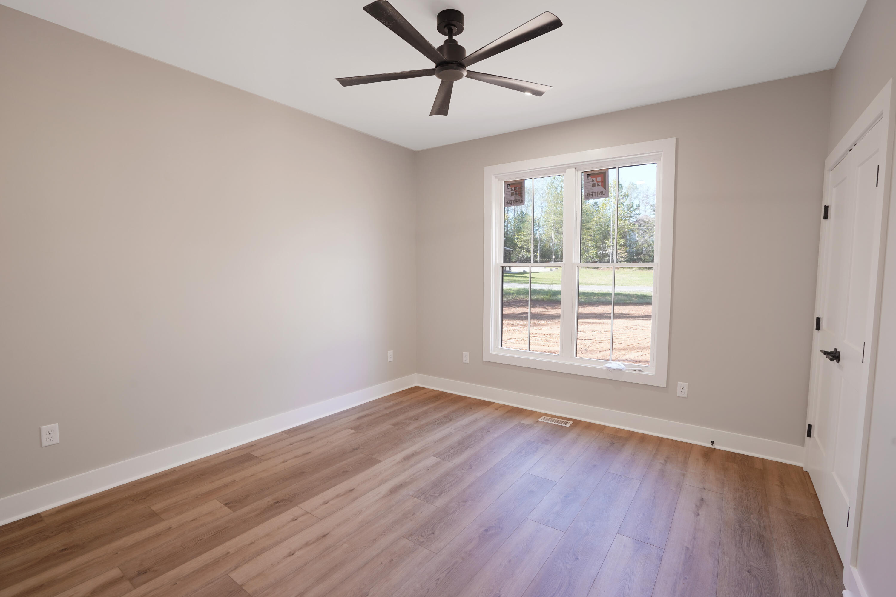 320 Periwinkle Road Moneta, VA 24121 - Photo 29 of 35 Bedroom #3