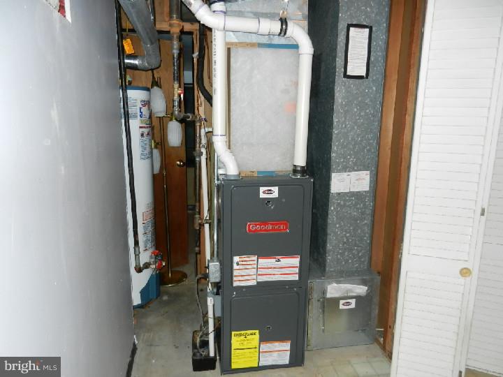 1118 Laurel Road Edgewater Park, NJ 08010 - Photo 19 of 22 Gallery Image 19