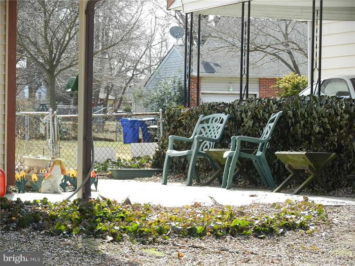 1118 Laurel Road Edgewater Park, NJ 08010 - Photo 21 of 22 Patio