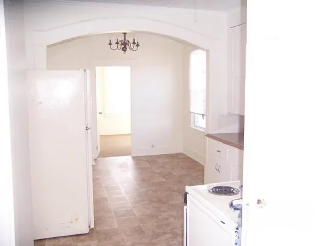 $1,200 | 31 North Main Street, Unit 1, Franklin, NH 03235