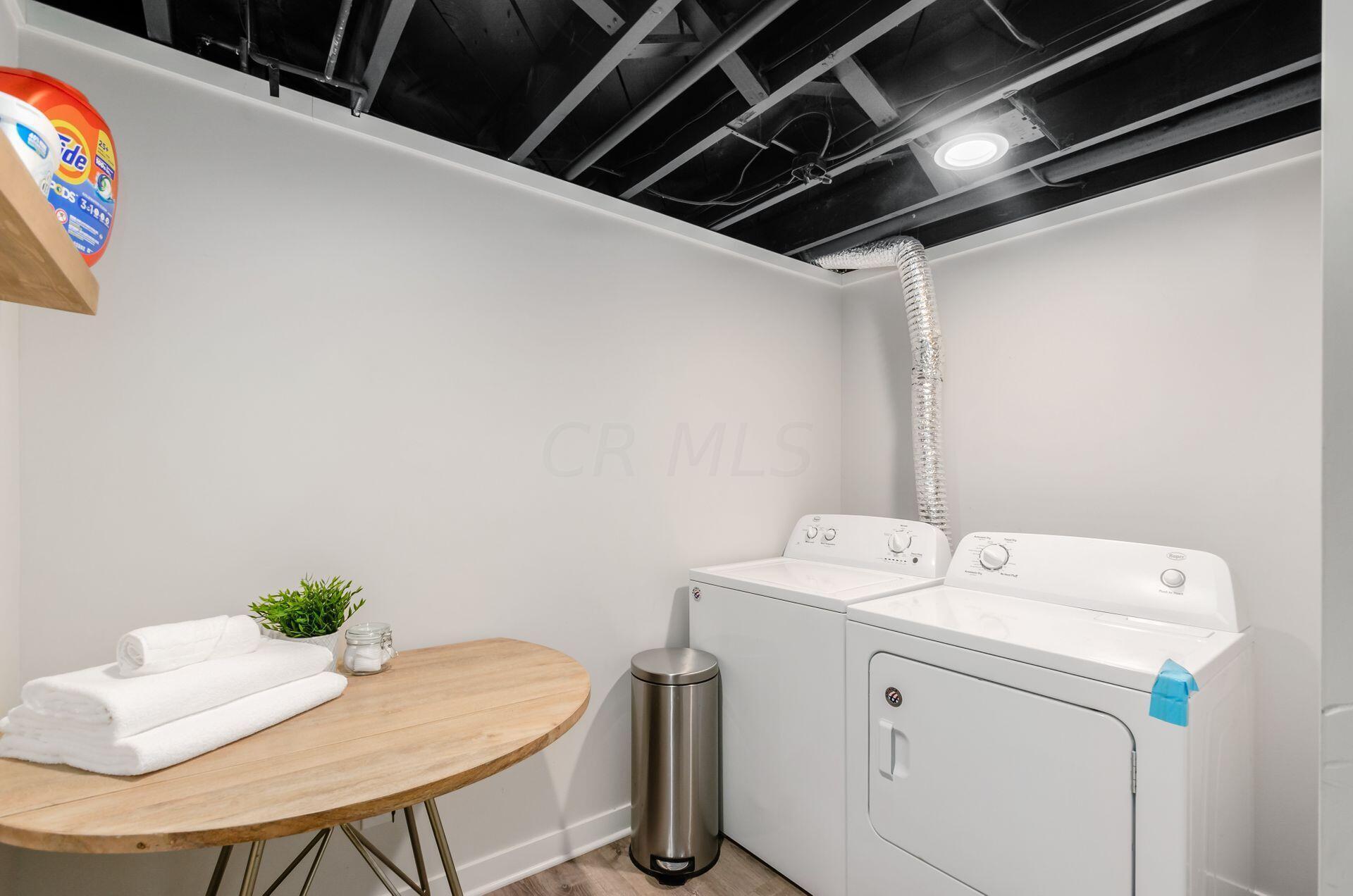 2643 Shrewsbury Road Columbus, OH 43221 - Photo 15 of 20 Laundry Room