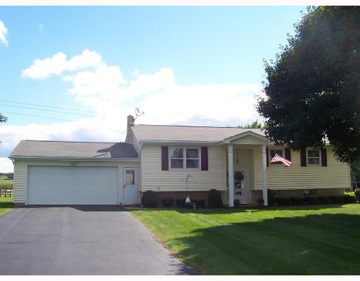 149 Terrace New Castle, PA 16102 - Photo 1 of 8 Exterior Front. Absolutely Mint Condition!