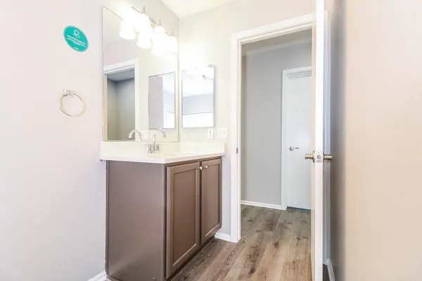 $2,125 | 10911 West Mariposa Drive, Phoenix, AZ 85037