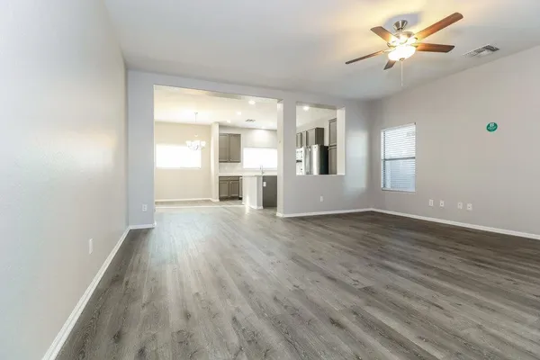 $2,125 | 10911 West Mariposa Drive, Phoenix, AZ 85037