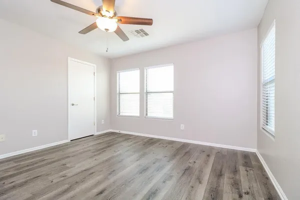 $2,125 | 10911 West Mariposa Drive, Phoenix, AZ 85037