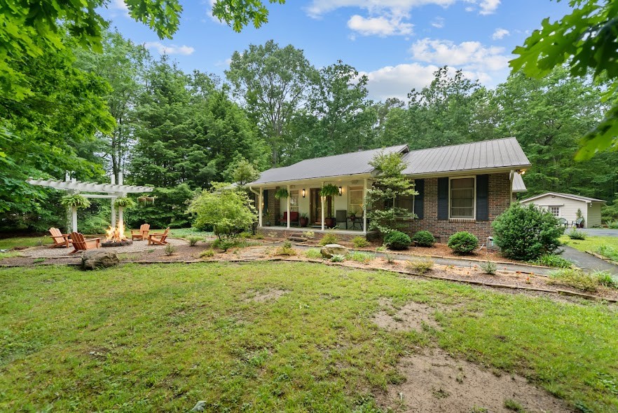 1320 Laurel Way Monterey, TN 38574 - Photo 1 of 67