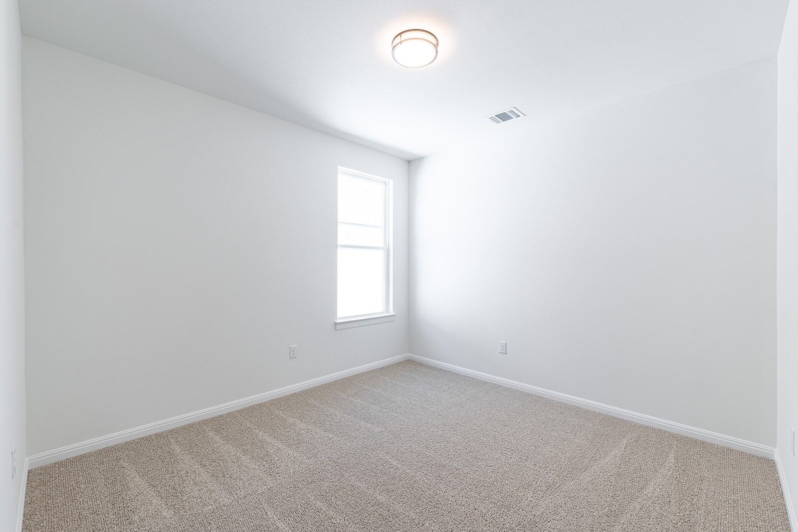 304 Barnstorm Lane Georgetown, TX 78633 - Photo 28 of 40 an empty room with a window
