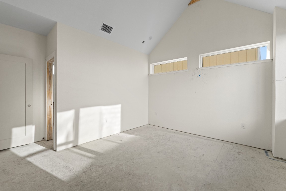 1180 Lott Avenue Austin, TX 78721 - Photo 13 of 40 a view of an empty room