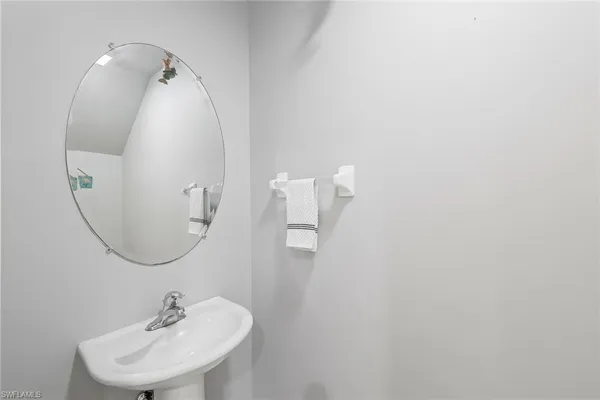 $5,000 | 836 Hampton Circle, Unit 171, Naples, FL 34105