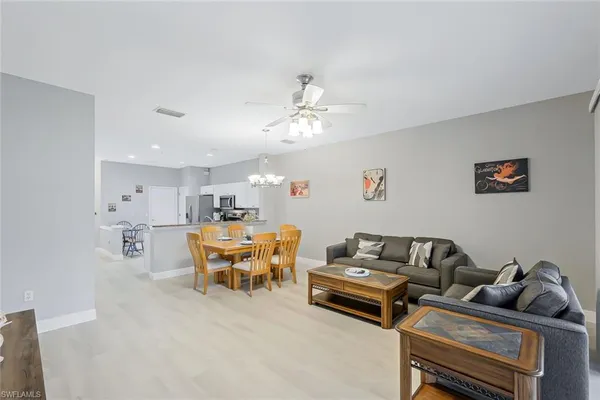 $5,000 | 836 Hampton Circle, Unit 171, Naples, FL 34105