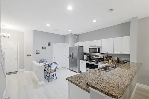 $5,000 | 836 Hampton Circle, Unit 171, Naples, FL 34105