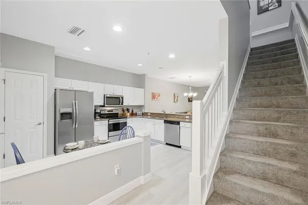 $5,000 | 836 Hampton Circle, Unit 171, Naples, FL 34105