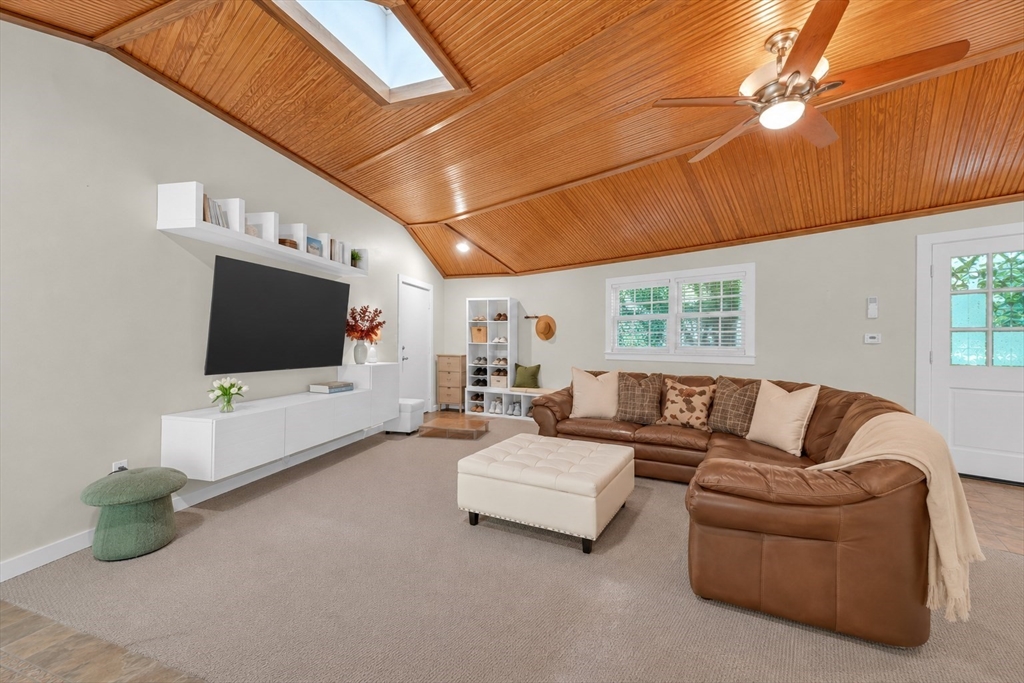103 Newtown Road Acton, MA 01720 - Photo 9 of 34