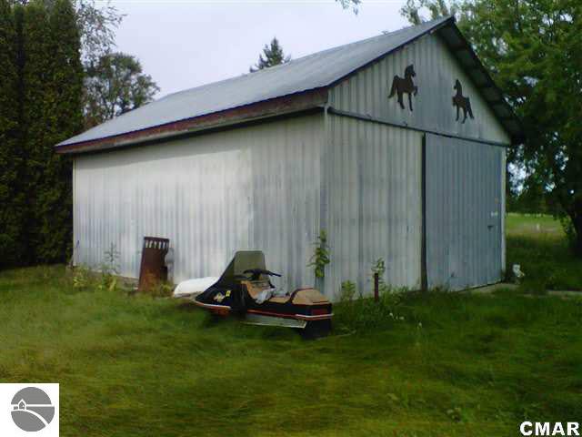 30 South Coldwater Road Weidman, MI 48893 - Photo 3 of 4 1768023-2.JPG