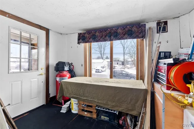 $189,900 | 104 Garden City Drive, Salina, NY 13211