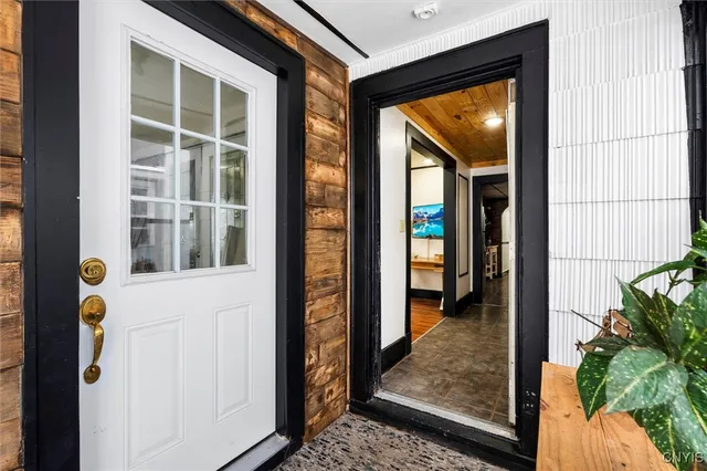 $189,900 | 104 Garden City Drive, Salina, NY 13211