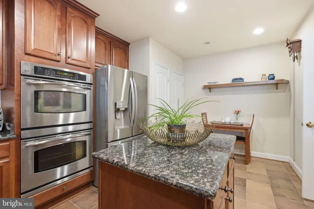 $599,000 | 2905 Saintsbury Plaza, Unit 312, Fairfax, VA 22031