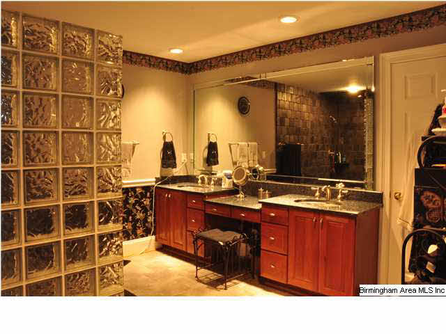 327 Ridgeview Lake Road Alabaster, AL 35007 - Photo 19 of 31