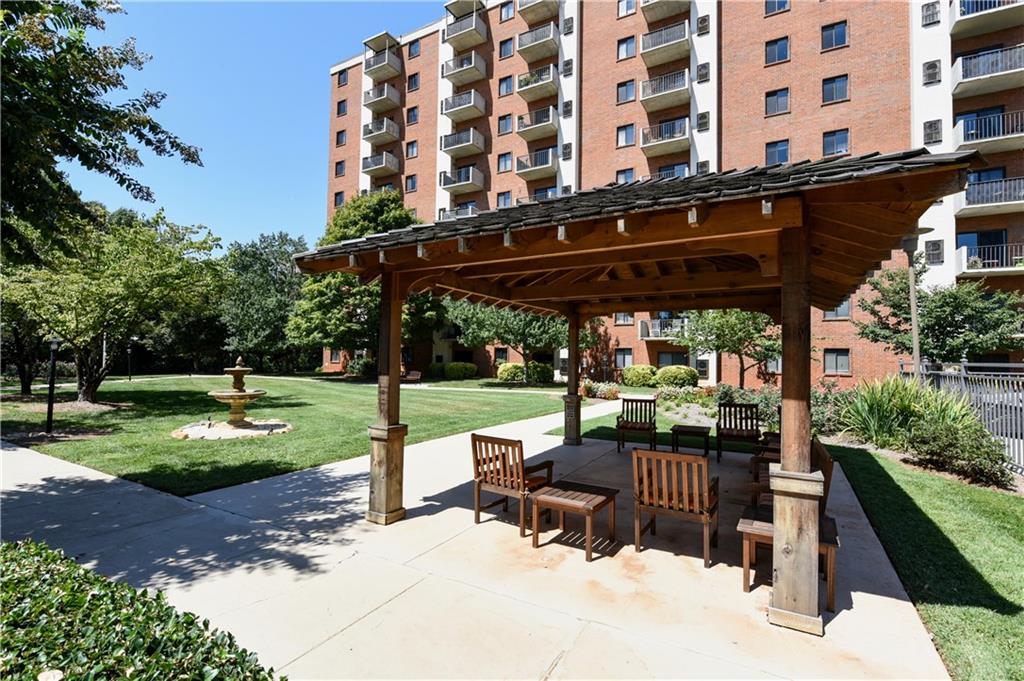300 Johnson Ferry Road, Unit B608 Atlanta, GA 30328 - Photo 30 of 33