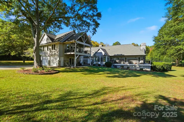 $1,700,000 | 290 Blucher Circle, Lake Wylie, SC 29710