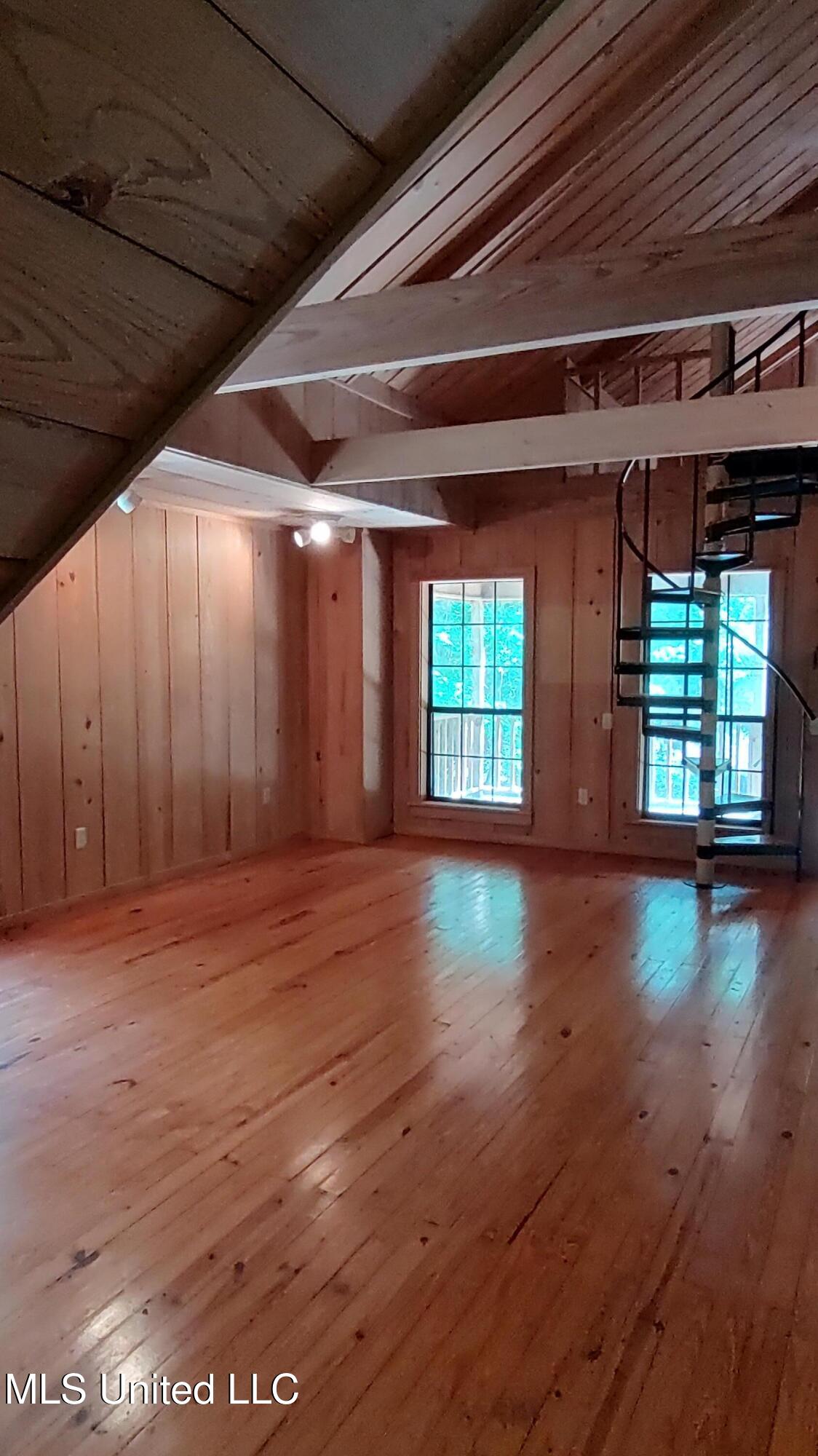 110 Rosenbaum Drive Poplarville, MS 39470 - Photo 9 of 39 Interior view 3