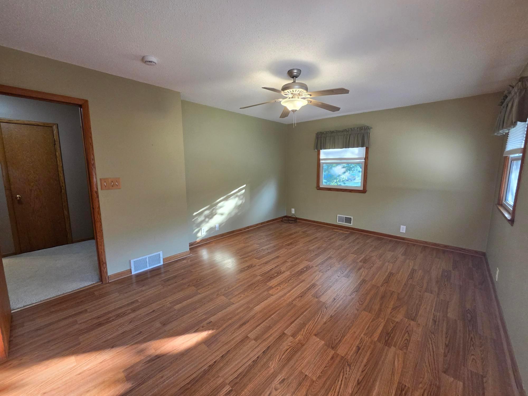 411 Ridge Road Albert Lea, MN 56007 - Photo 31 of 58 Gallery Image 31
