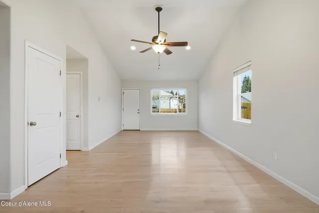 $465,000 | 71 Schissler Lane, Kootenai, ID 83864