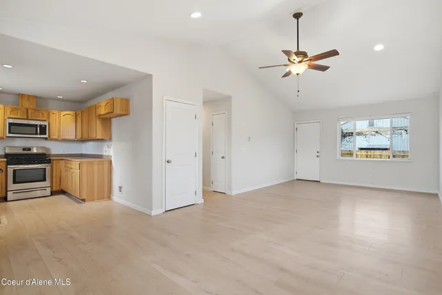 $465,000 | 71 Schissler Lane, Kootenai, ID 83864