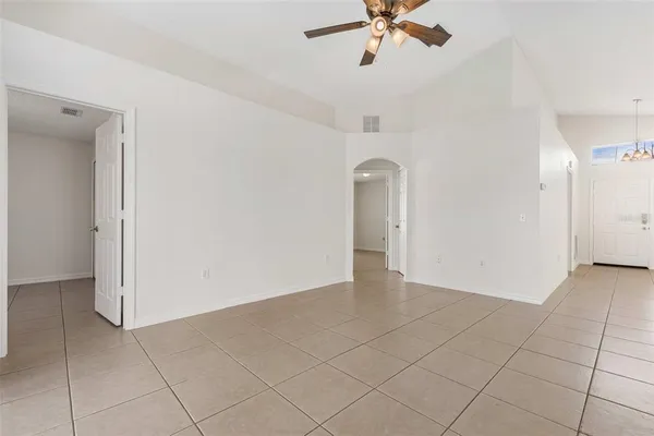 $2,500 | 123 Fox Loop, Davenport, FL 33837