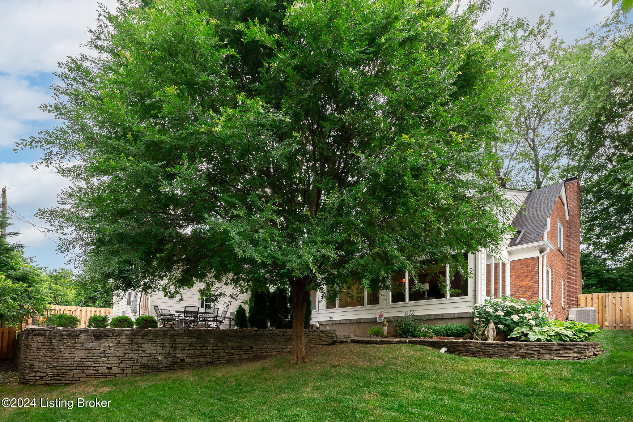 225 Sequoya Road Louisville, KY 40207 - Photo 44 of 47 225 Sequoya Rd-48