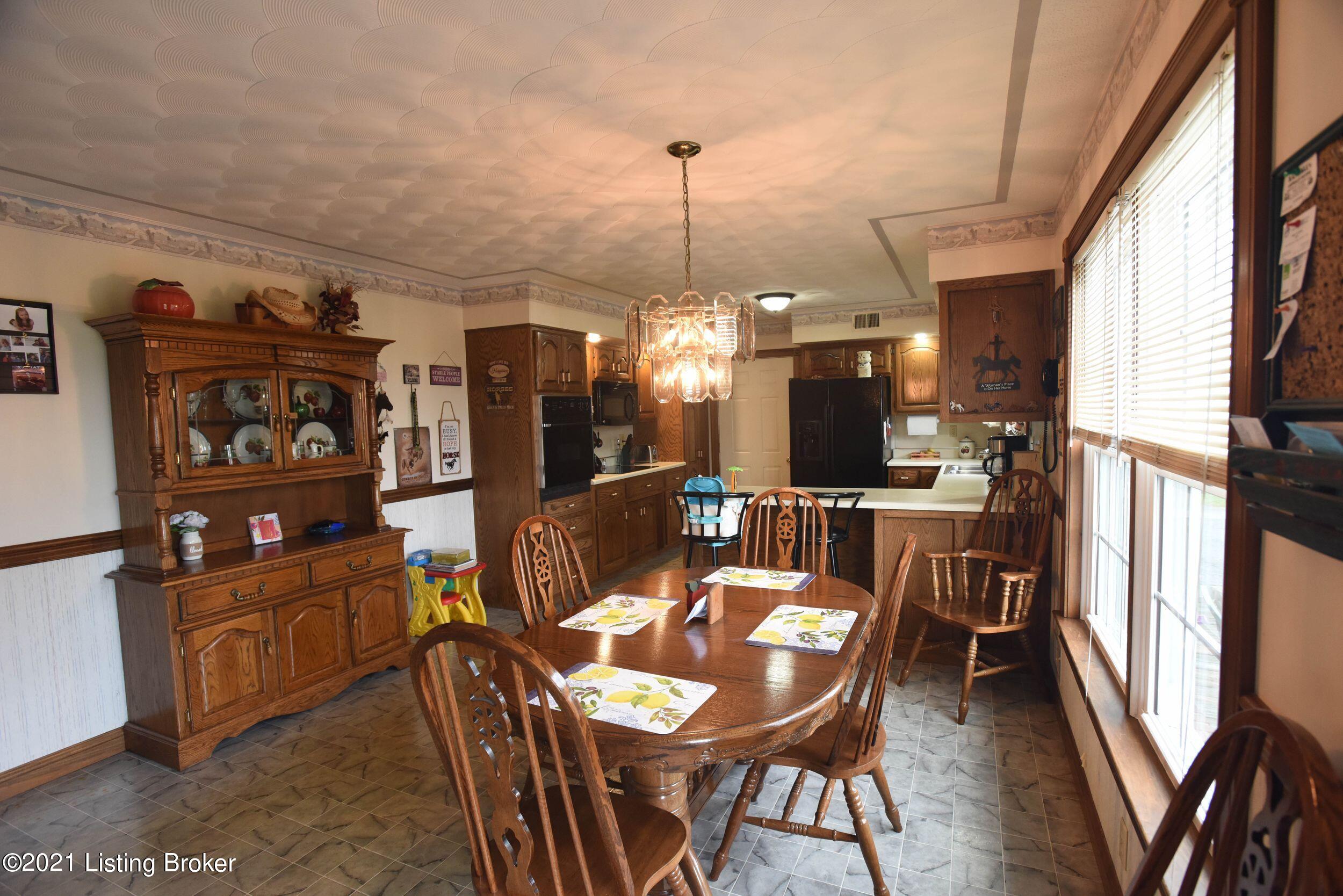 4740 Bloomfield Road Bardstown, KY 40004 - Photo 4 of 76 aMyJzeYA