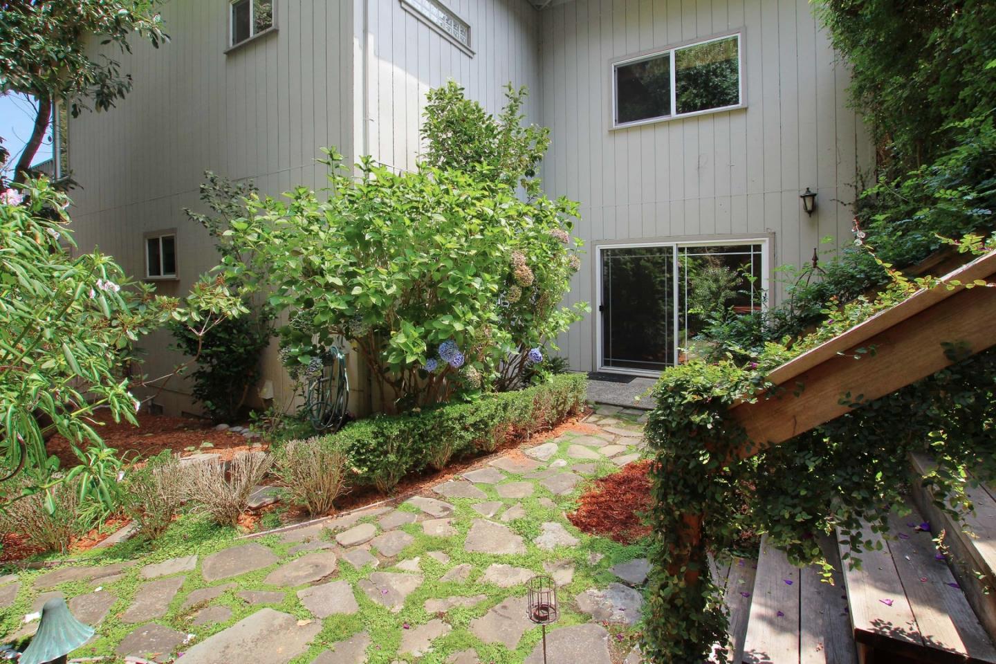 16 Ridge Lane Santa Cruz, CA 95060 - Photo 31 of 41 Gallery Image 31