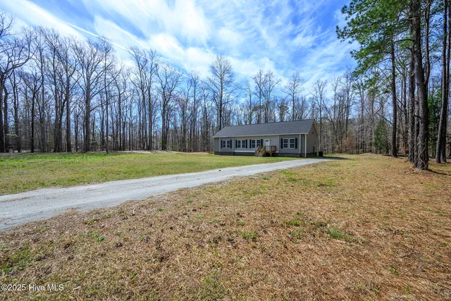 $400,000 | 279 Skippers Lane, New Bern, NC 28562