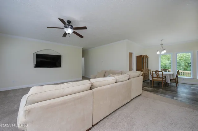 $400,000 | 279 Skippers Lane, New Bern, NC 28562