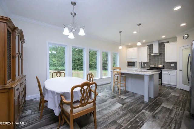 $400,000 | 279 Skippers Lane, New Bern, NC 28562