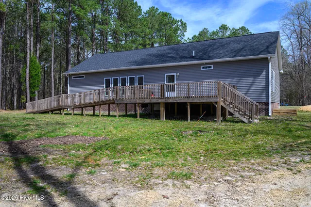 $400,000 | 279 Skippers Lane, New Bern, NC 28562