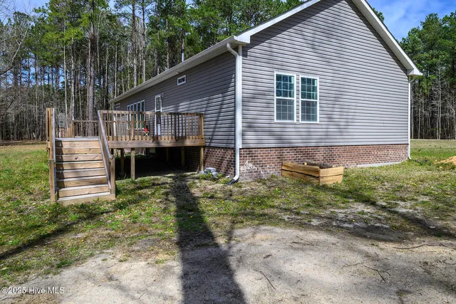 $400,000 | 279 Skippers Lane, New Bern, NC 28562