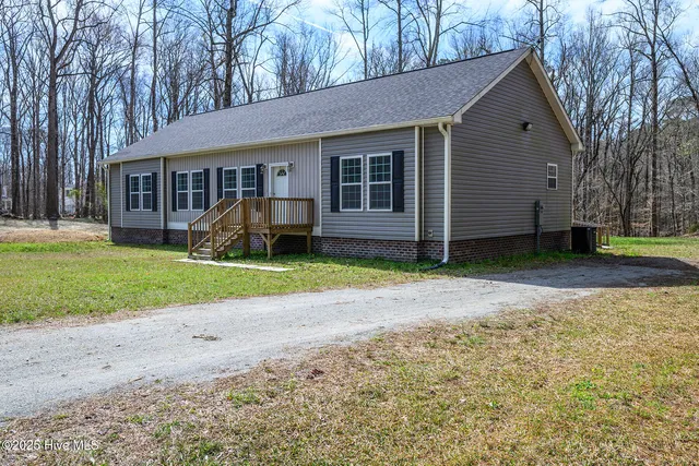 $400,000 | 279 Skippers Lane, New Bern, NC 28562