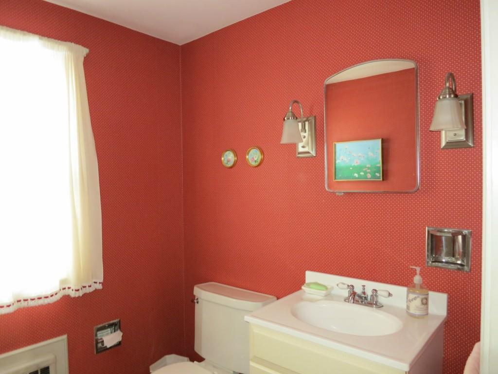 3 Point Road Cape Elizabeth, ME 04107 - Photo 23 of 35 Downstairs 1/2 bath