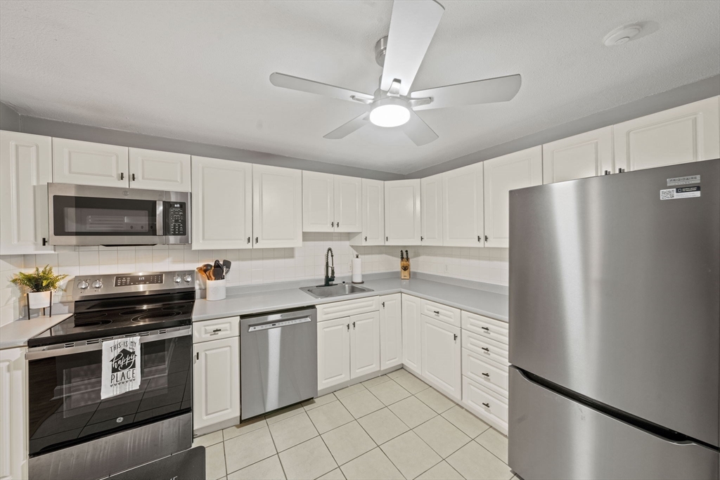 45 Macy Street, Unit 301C Amesbury, MA 01913 - Photo 4 of 20