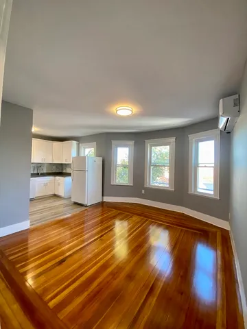 $3,600 | 11 Dudley Street, Unit 1, Cambridge, MA 02140