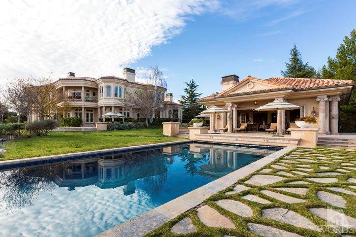 2300 White Stallion Road Thousand Oaks, CA 91361 - Photo 62 of 86 a view of a house with swimming pool